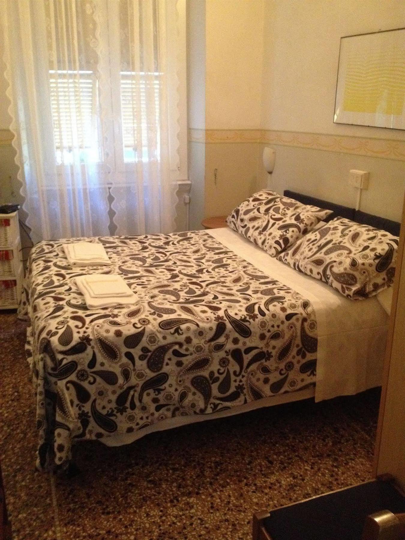 Albergo Carola Genova Esterno foto